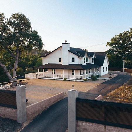 Wine Country Modern Farmhouse With Heated Pool, Hot Tub, Cybertruck 佩索罗伯斯 外观 照片