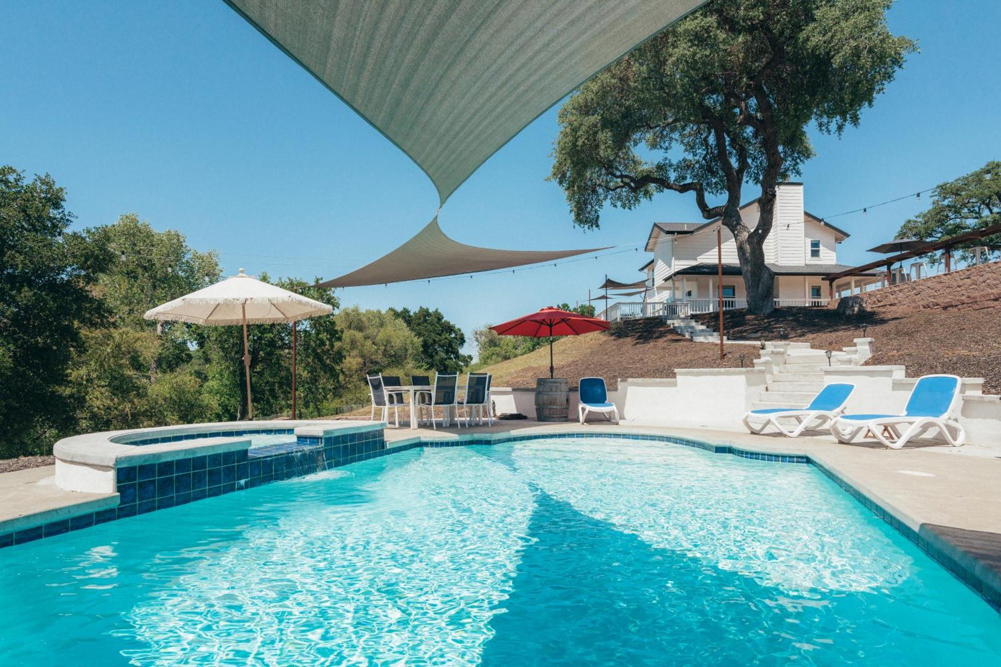 Wine Country Modern Farmhouse With Heated Pool, Hot Tub, Cybertruck 佩索罗伯斯 外观 照片