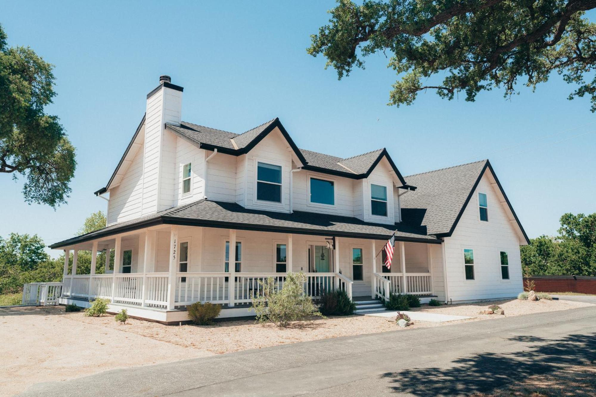 Wine Country Modern Farmhouse With Heated Pool, Hot Tub, Cybertruck 佩索罗伯斯 外观 照片