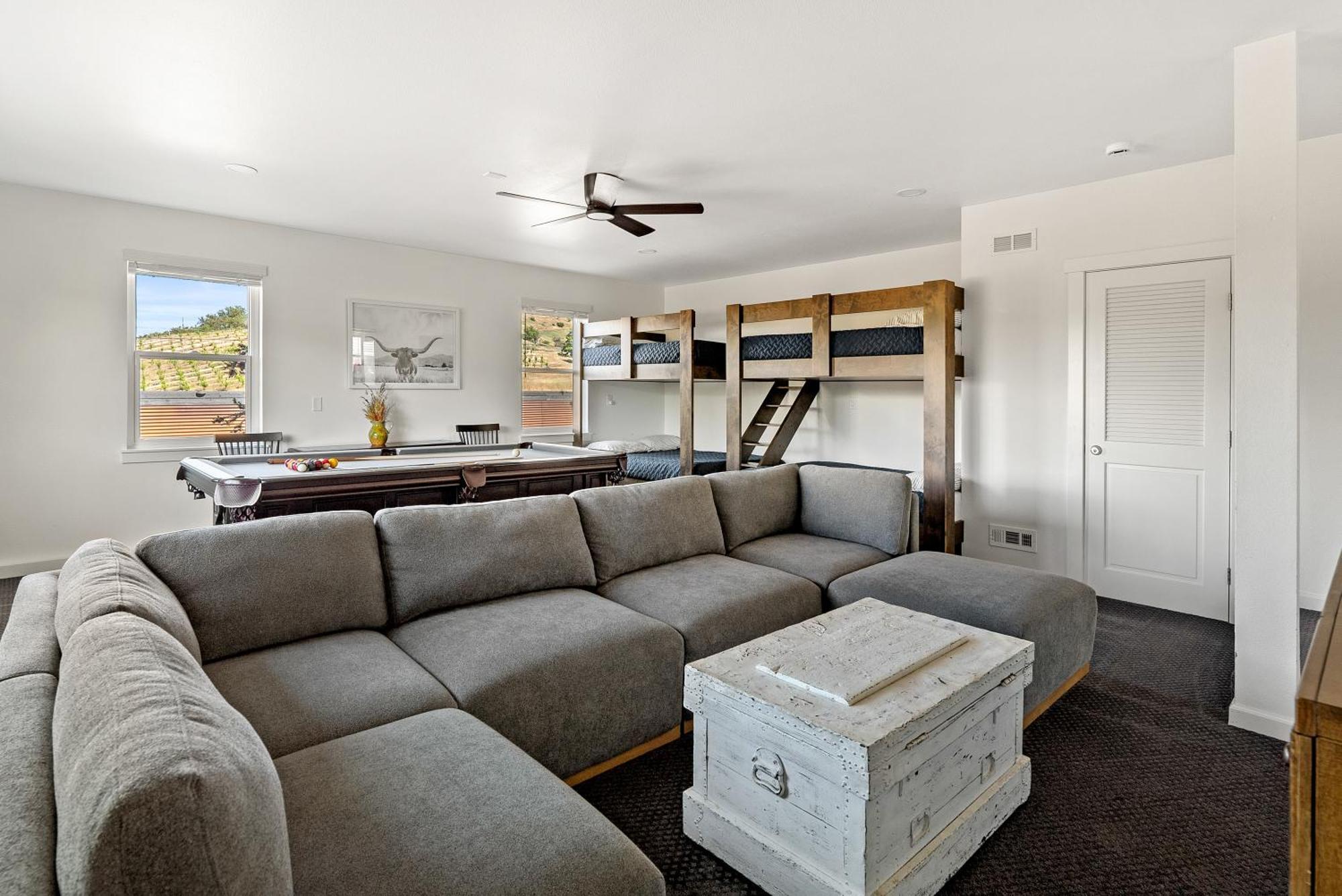 Wine Country Modern Farmhouse With Heated Pool, Hot Tub, Cybertruck 佩索罗伯斯 外观 照片